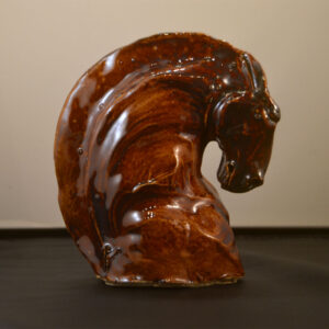 Hästhuvud i stengods